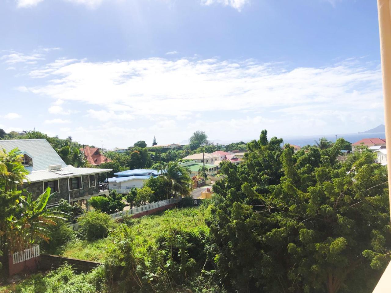 Calliandras Apartment Complex Ribishi Ngoại thất bức ảnh
