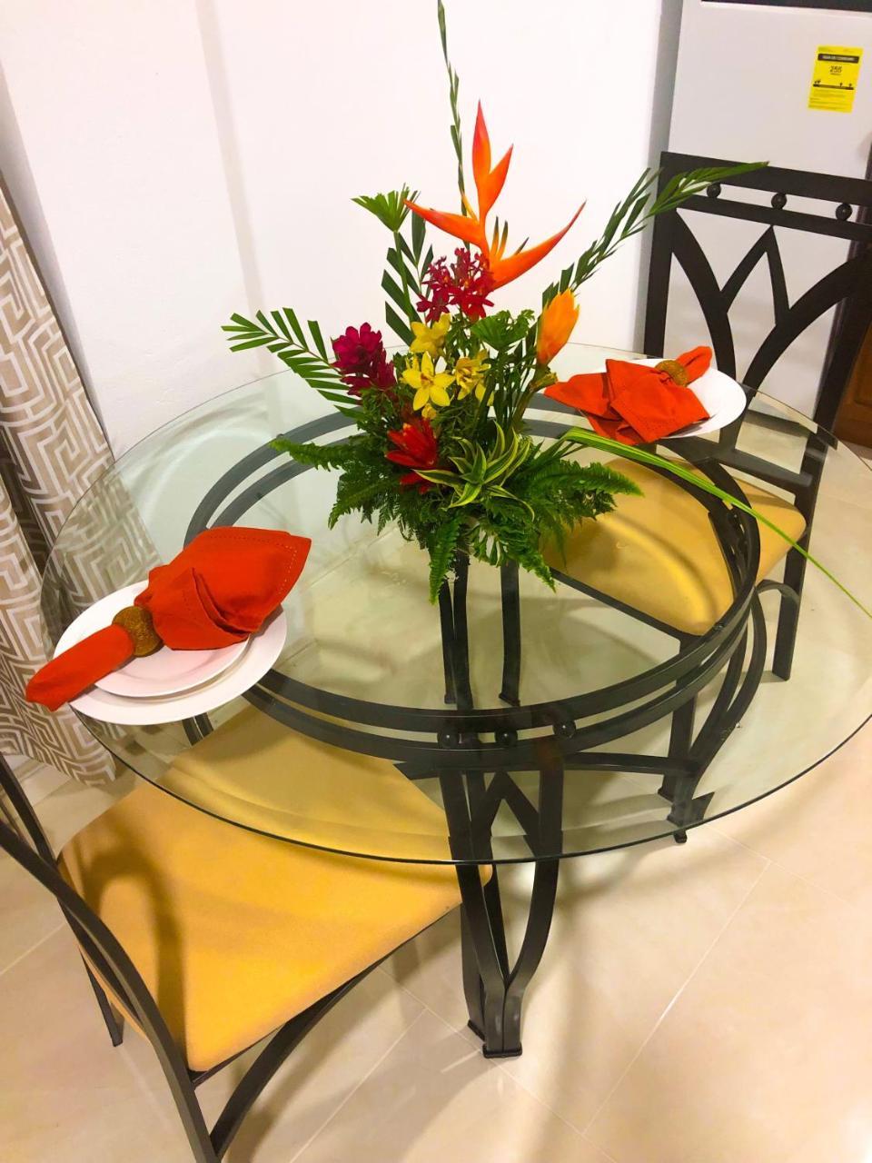 Calliandras Apartment Complex Ribishi Ngoại thất bức ảnh